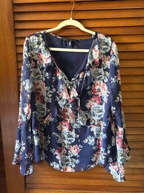 White House Black Market Navy Floral Ruffle Tie-Front Blouse